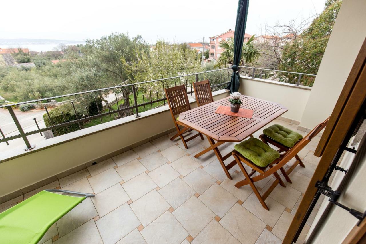 Simonetti Apartments Malinska Exterior photo
